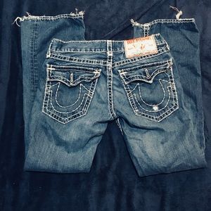 (32) Men’s True Religion jeans